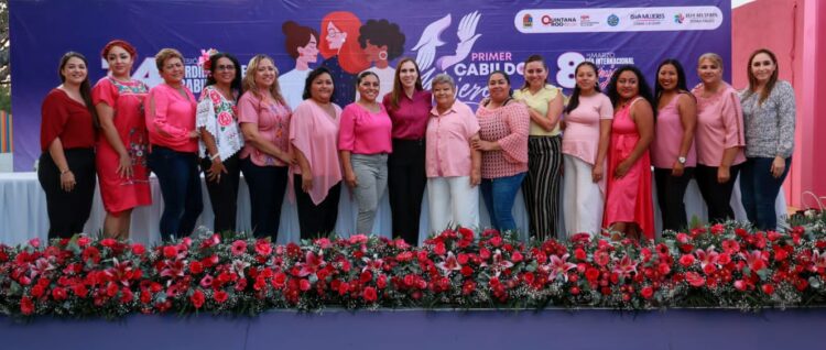 Primer Cabildo de Mujeres sesiona en la Zona Continental de Isla Mujeres