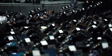 AMLO envía a diputados propuesta sobre concesiones mineras