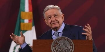 Con reforma electoral queremos transformar, no queremos tranzar: AMLO