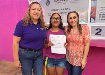 Inicia programa de un 50% de descuento en licencias de conducir para mujeres en Isla Mujeres