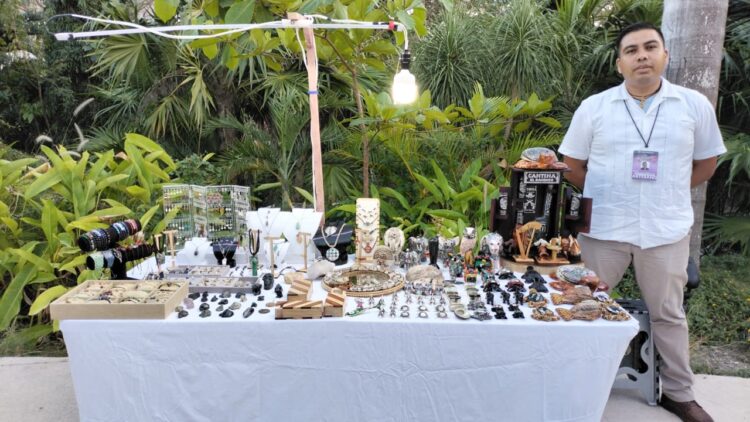 Aumenta participación de artesanos de Puerto Morelos en desarrollos turísticos