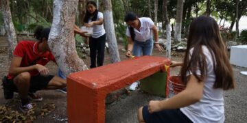 Blanca Merari participa en jornada de limpieza del parque Punta Corcho