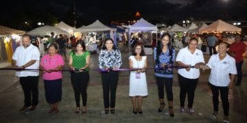 Blanca Merari inaugura Feria de Manos Emprendedoras en Puerto Morelos