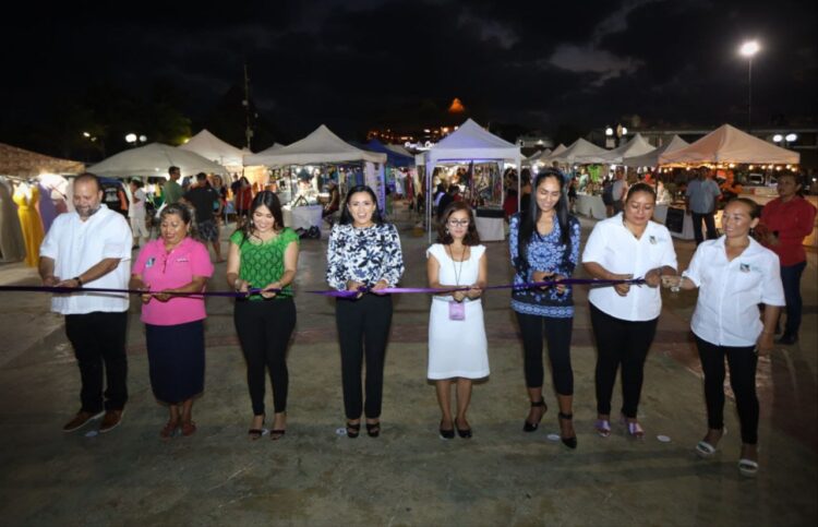 Blanca Merari inaugura Feria de Manos Emprendedoras en Puerto Morelos