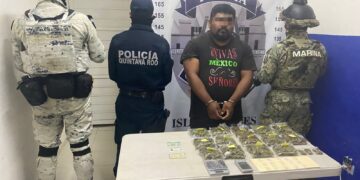 Detienen en Isla Mujeres a sujeto en posesión de estupefacientes