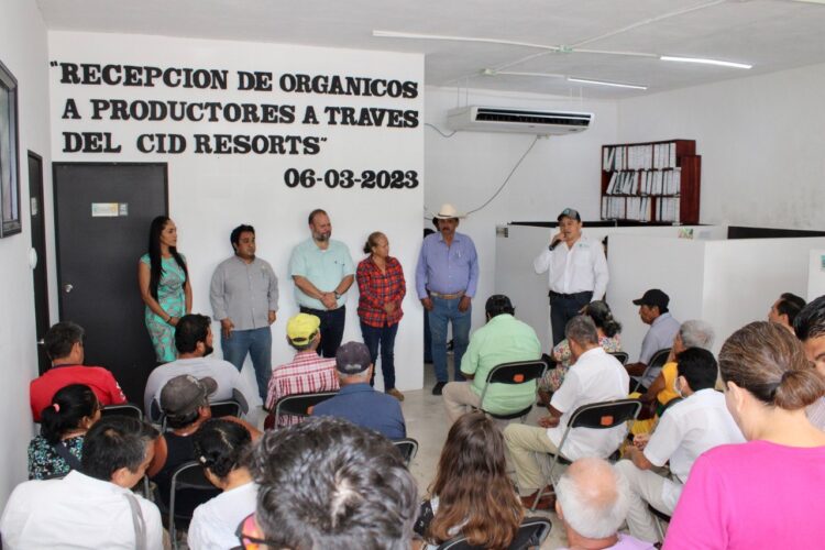 Con el respaldo del Ayuntamiento, grupo hotelero apoyará a productores agropecuarios de Leona Vicario