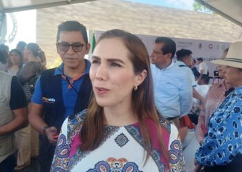 Atenea Gómez lanza llamado enérgico a Aguakan para que le cumpla a Isla Mujeres