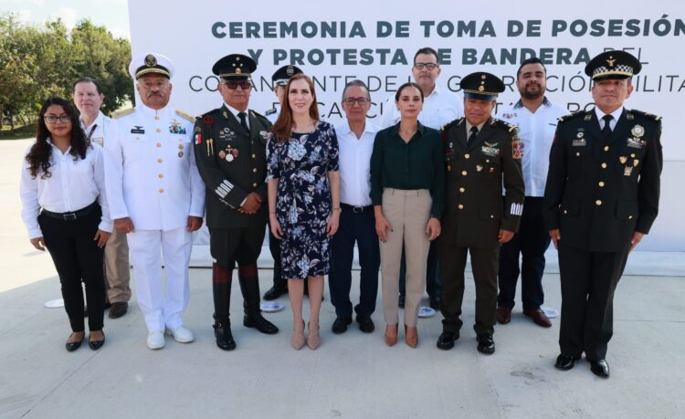 Atenea Gómez, presente en toma de posesión de bandera del comandante de la guarnición militar de Cancún