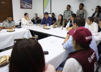 Blanca Merari encabeza reunión de trabajo por el traslado de balasto en Puerto Morelos