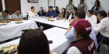 Blanca Merari encabeza reunión de trabajo por el traslado de balasto en Puerto Morelos