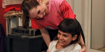 Atenea Gómez promueve el arte y la cultura en Isla Mujeres