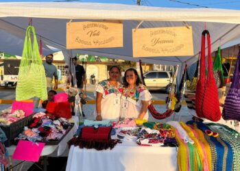 Ponen en marcha Pabellón "Arte y Sazón" para artesanos y comerciantes de Leona Vicario