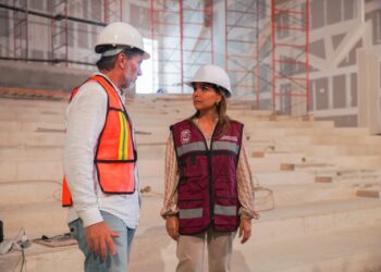 Transformación del Teatro de Cancún, para beneficio de las y los quintanarroenses: Mara Lezama