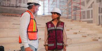 Transformación del Teatro de Cancún, para beneficio de las y los quintanarroenses: Mara Lezama