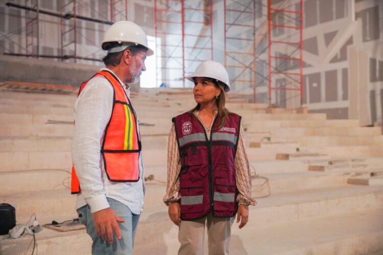 Transformación del Teatro de Cancún, para beneficio de las y los quintanarroenses: Mara Lezama