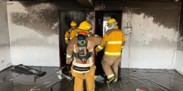 Pronta reacción de Protección Civil en conato de incendio en Centro de Salud de Isla Mujeres