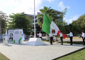 Gobierno de Puerto Morelos conmemora el CCXVII aniversario del natalicio de Benito Juárez