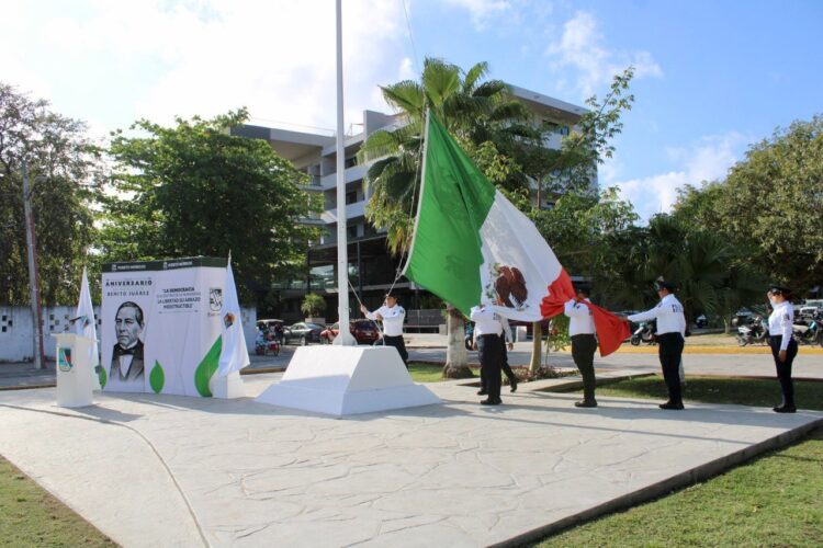 Gobierno de Puerto Morelos conmemora el CCXVII aniversario del natalicio de Benito Juárez