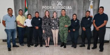 Acompaña Atenea Gómez a elementos de la Policía de Isla Mujeres en curso de capacitación