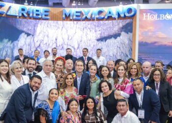 Atenea Gómez acompaña a Mara Lezama en corte de listón del Pabellón del Caribe Mexicano