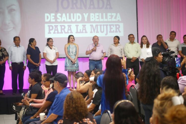 Continúa la CROC Cancún beneficiando a la mujer; inauguran jornada de salud y de belleza gratuita