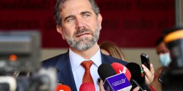 Esta "batalla" comenzó ya para restablecer el orden constitucional: Lorenzo Córdova