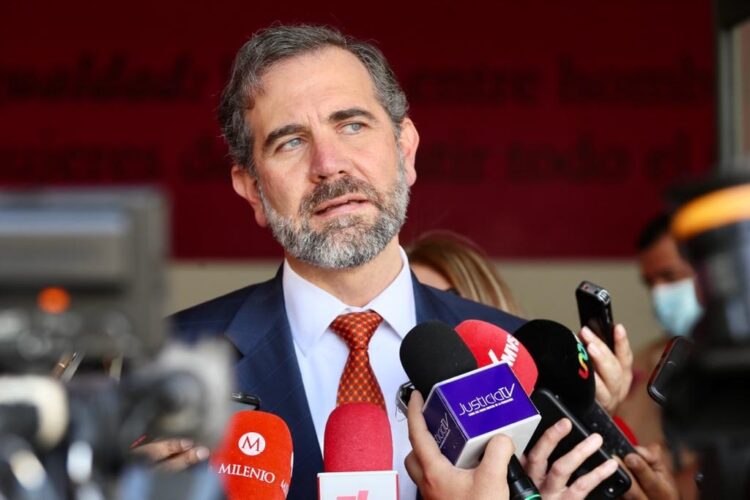 Esta "batalla" comenzó ya para restablecer el orden constitucional: Lorenzo Córdova