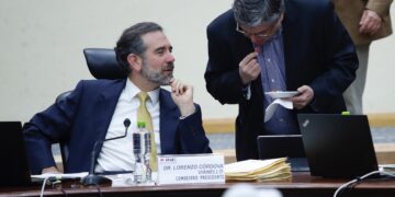 Cruzan Lorenzo Córdova y morenistas acusaciones durante sesión del INE