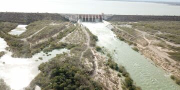 AMLO inspecciona avances del acueducto El Cuchillo II durante gira por Nuevo León