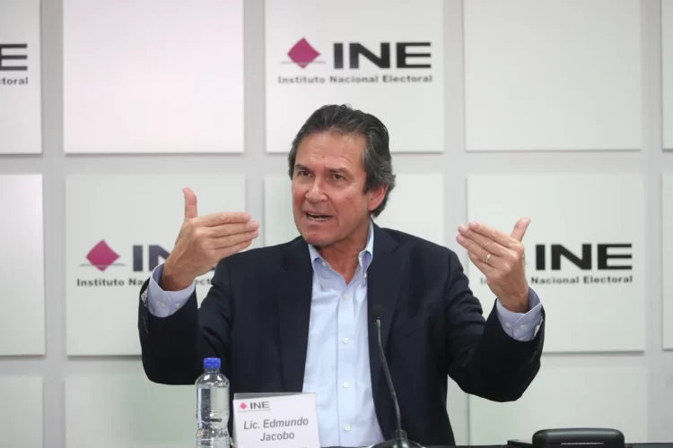 Edmundo Jacobo Molina renunció por “ataques” del oficialismo: Lorenzo Córdova