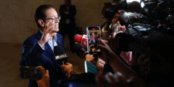 Aplican examen para 531 aspirantes a consejeros del INE en tableta electrónica