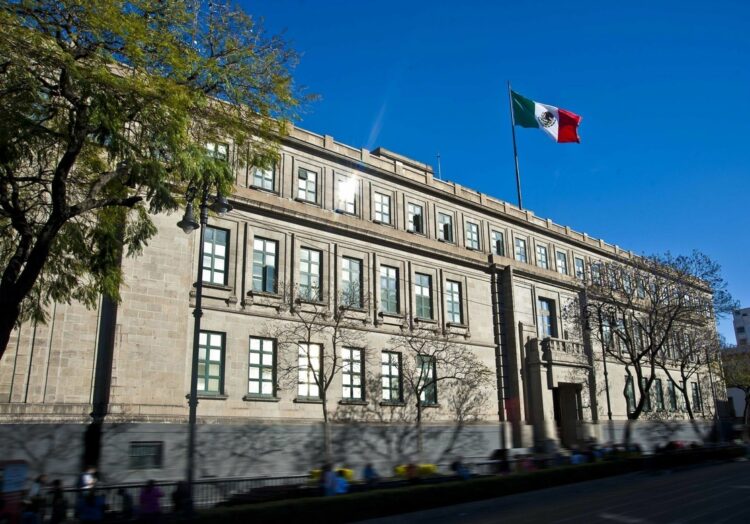 SCJN invalida criterio que impediría competir en elecciones a funcionarios