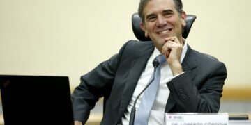 INE presenta controversia constitucional frente al "plan B"