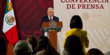 En mi administración no hay permiso para "espiar": AMLO