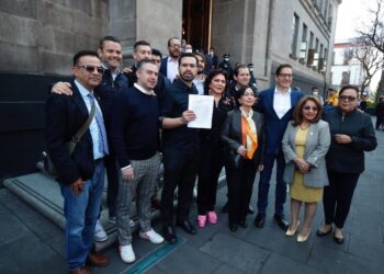 Movimiento Ciudadano entrega en la SCJN un "amicus curiae" para impugnar Plan B