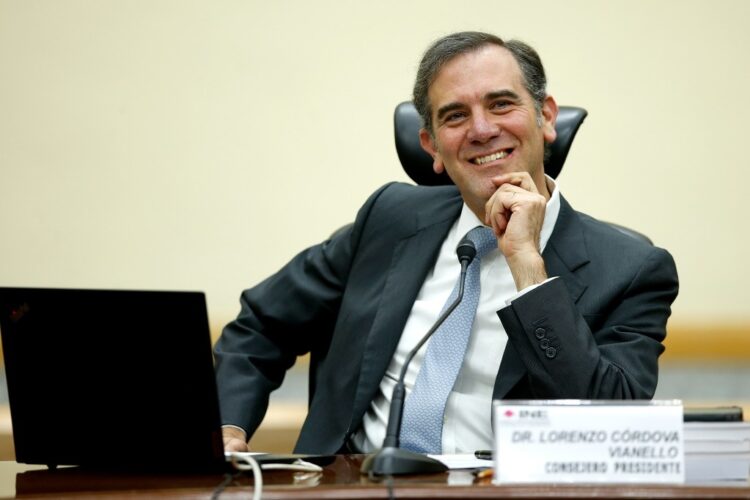 Lorenzo Córdova sí recibirá más de $9 millones por liquidación, asegura Morena