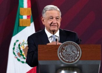 AMLO se reúne con servidores de la nación en Oaxaca