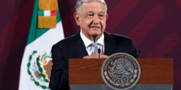 AMLO se reúne con servidores de la nación en Oaxaca
