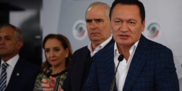 Evaden senadores priístas tema sobre posible remoción de Miguel Ángel Osorio Chong