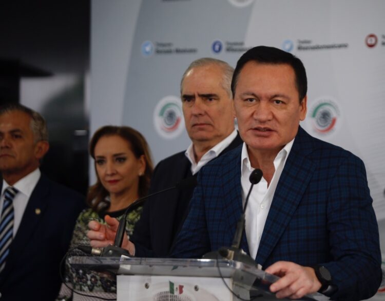 Evaden senadores priístas tema sobre posible remoción de Miguel Ángel Osorio Chong