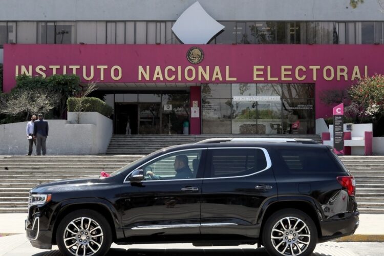 Comité del INE acuerda reponer spots omitidos entre abril y junio de 2021