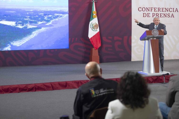 Deben verificar expertos ecocidio de minera Calica en Playa del Carmen, señala AMLO