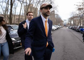 AMLO denunciará a abogado de García Luna cuando concluya proceso judicial