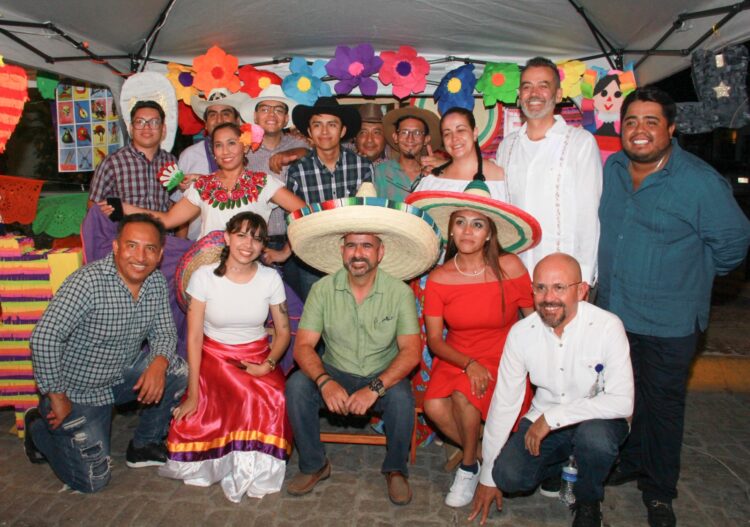 Dan vida cancunenses a la Av. Yaxchilán en el 53 aniversario de la ciudad