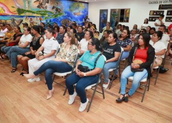 Promueve Atenea Gómez integración familiar a través de talleres dirigidos a mujeres