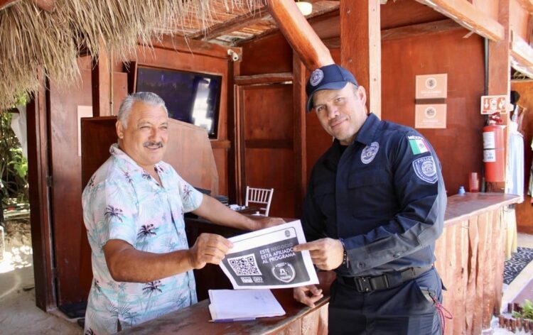Más negocios de Puerto Morelos se incorporan a estrategia de seguridad