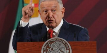 AMLO reconoce diferencias entre Sedena y Semar
