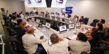 Legisladores sostienen reunión de trabajo en el C5 para analizar iniciativa de seguridad