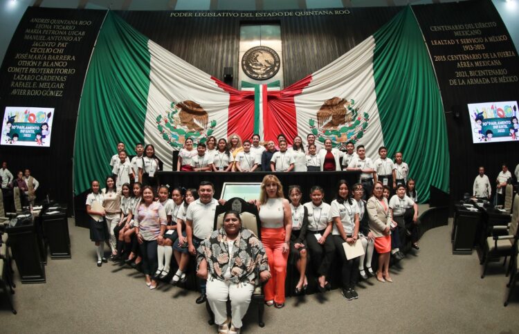 Presenta niñez quintanarroense propuestas para transformar al Estado