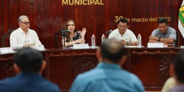 Atenea Gómez, firme en el combate a la corrupción en Isla Mujeres